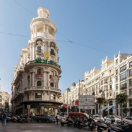 Апартаменты M&F Gran Via 3 Hab Мадрид Экстерьер фото